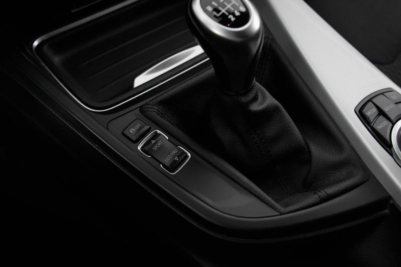 BMW - 320 - pic24