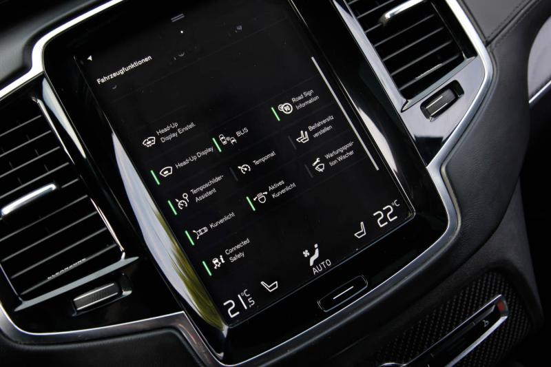 Volvo - XC90 - pic39