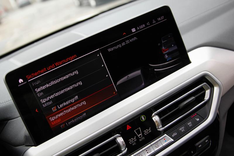 BMW - IX3 - pic48