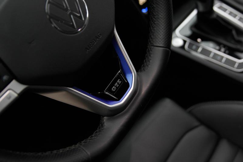 Volkswagen - Passat - pic15