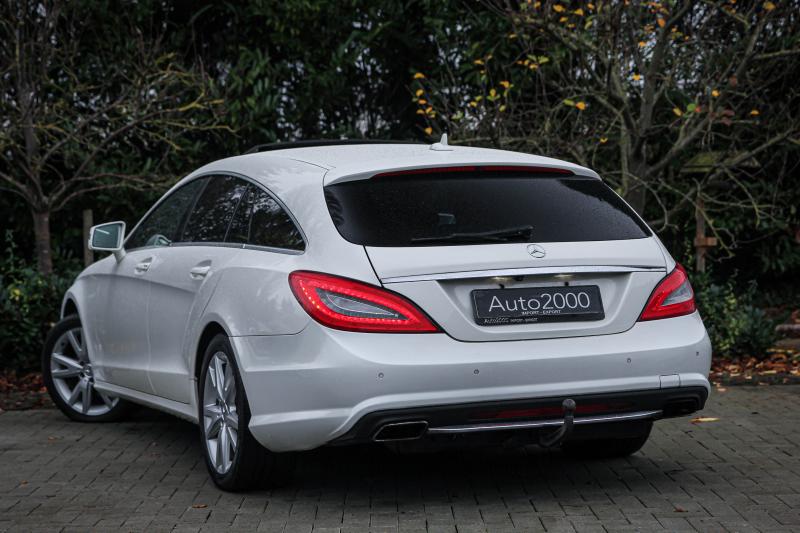 Mercedes - CLS350 AMG - pic3