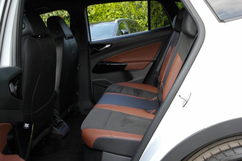 Volkswagen - ID4 - pic12