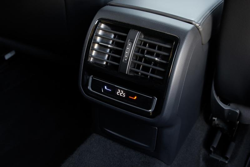 Volkswagen - Passat - pic13