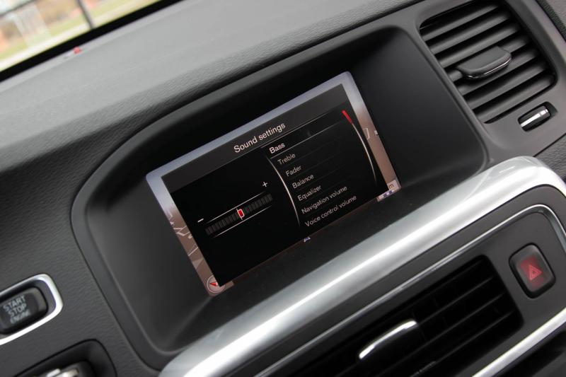 Volvo - S60 - pic34