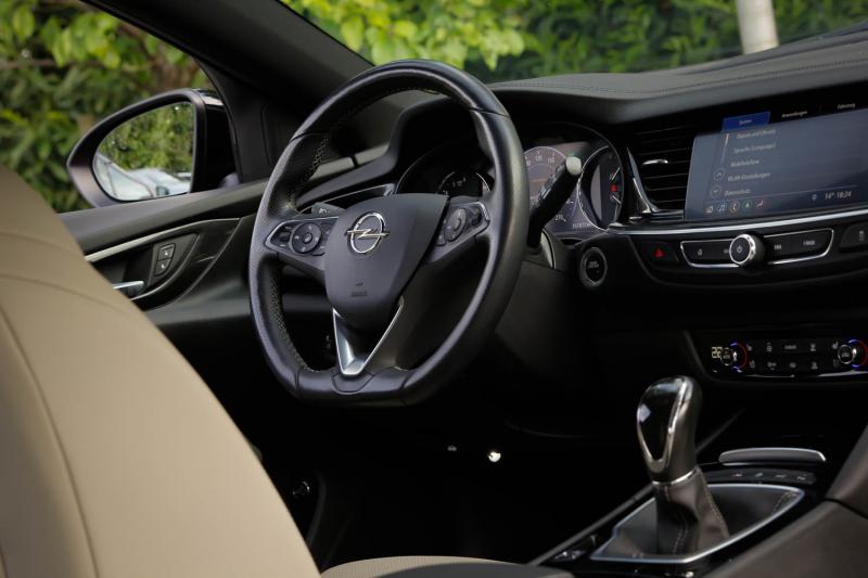 Opel - Insignia - pic13