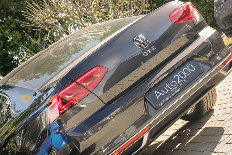 Volkswagen - Passat - pic9