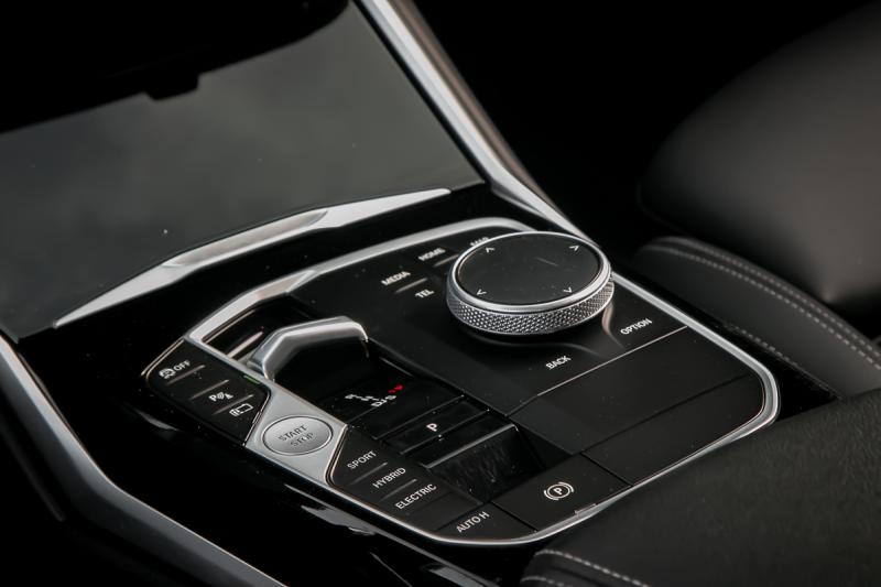 BMW - 320 - pic43