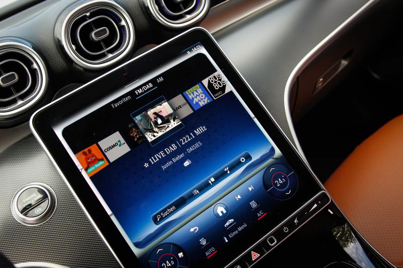 Mercedes - C200 - pic33