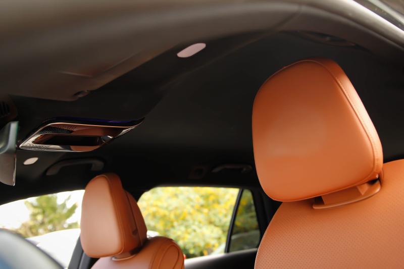 Mercedes - C200 - pic14