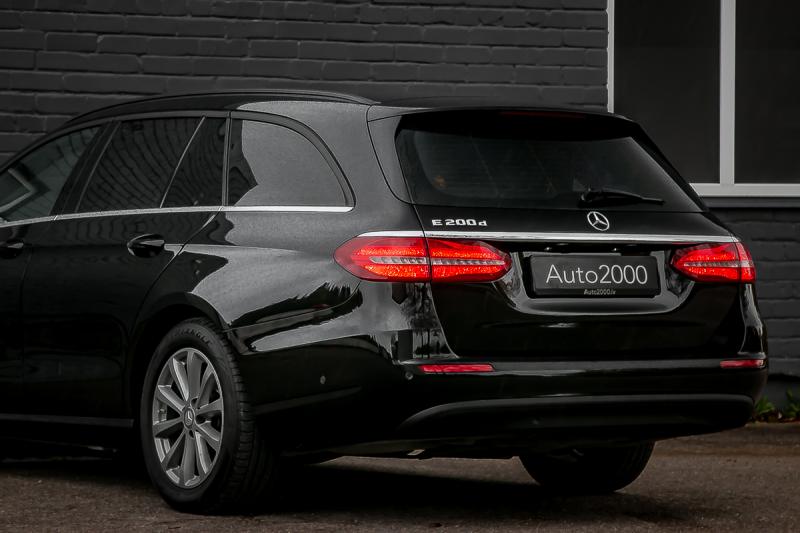 Mercedes - E200 - pic8