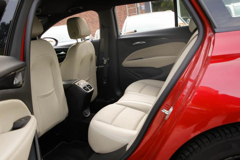 Opel - Insignia - pic9