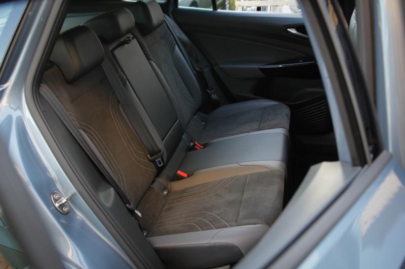 Volkswagen - ID4 - pic14