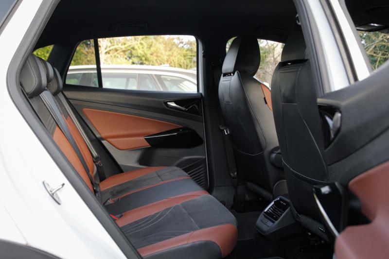 Volkswagen - ID4 - pic33