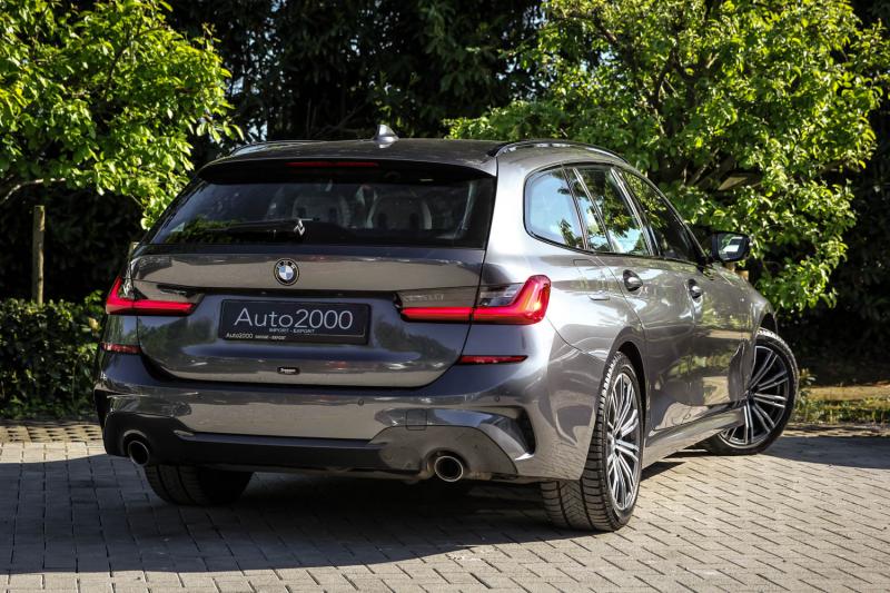 BMW - 320 - pic3
