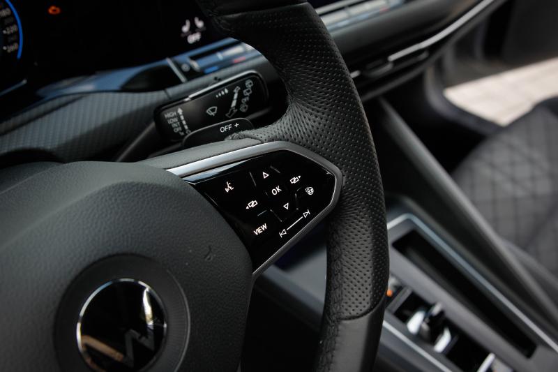 Volkswagen - Golf 8 - pic18