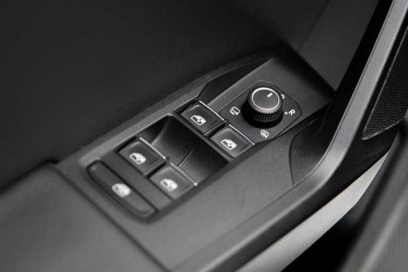 Seat - Leon - pic17