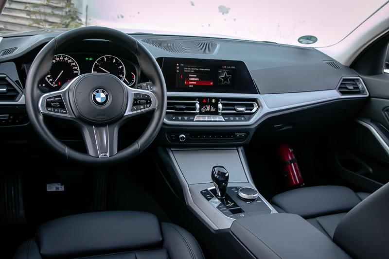 BMW - 320 - pic9