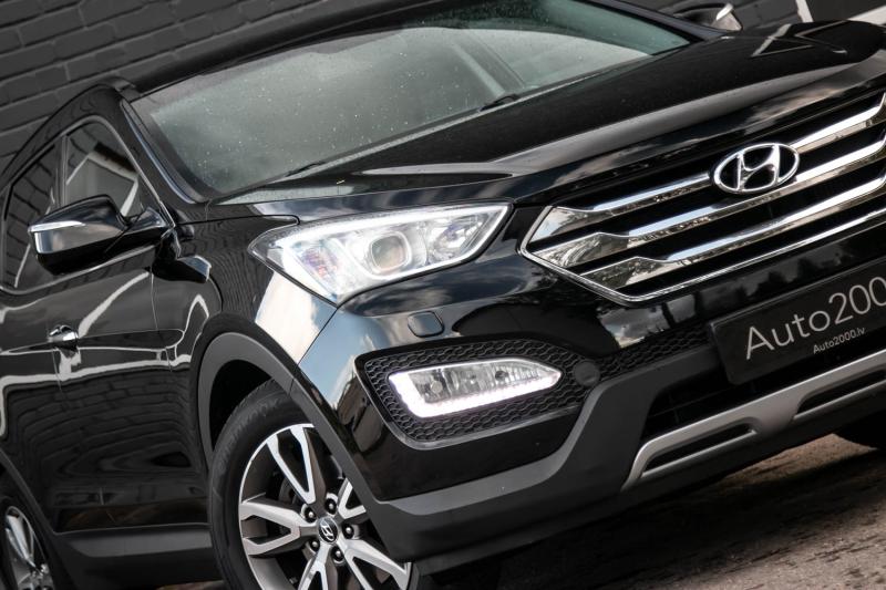 Hyundai - Santa FE - pic3