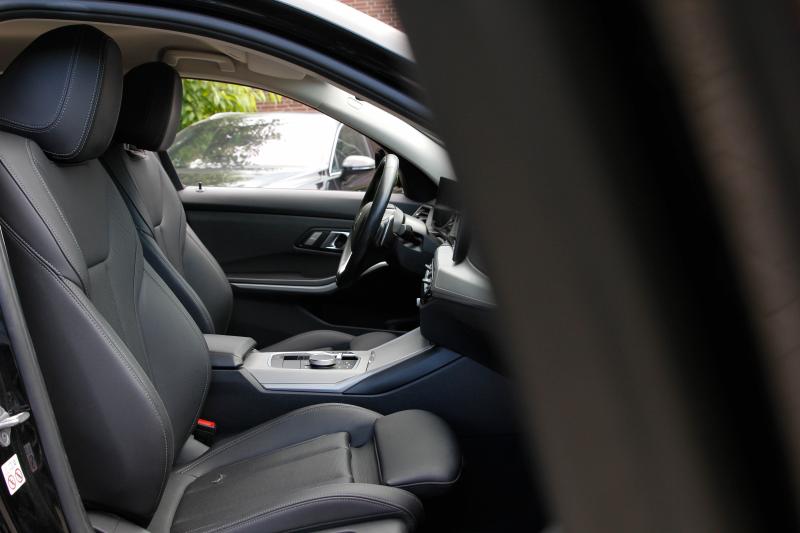 BMW - 320 - pic13
