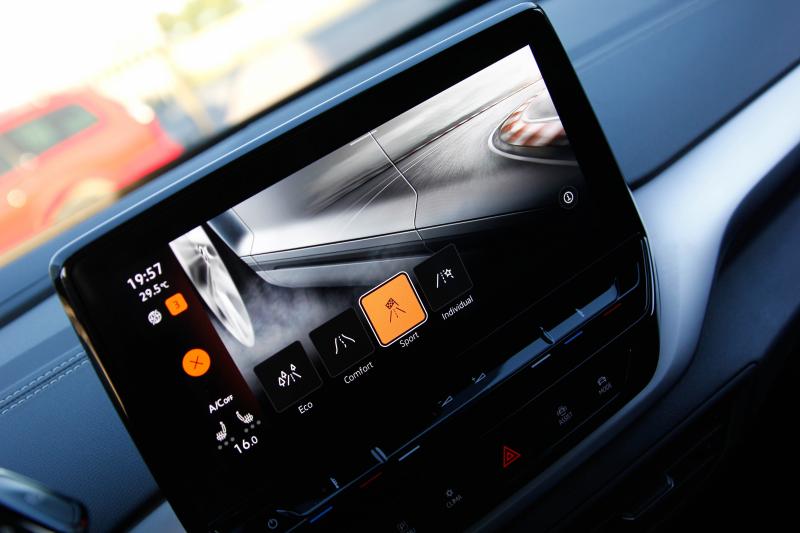 Volkswagen - ID4 - pic36
