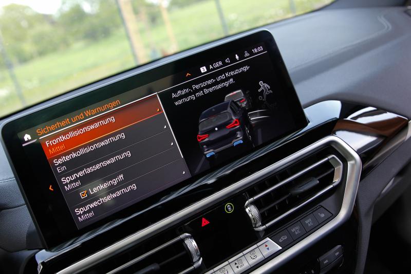 BMW - IX3 - pic44