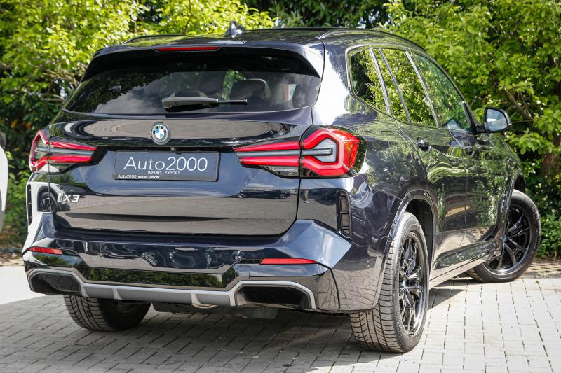BMW - IX3 - pic10