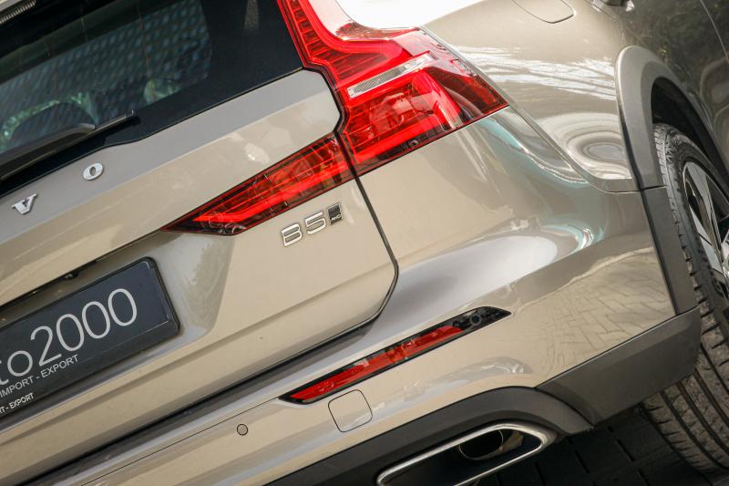 Volvo - V60 CROSS COUNTRY - pic7