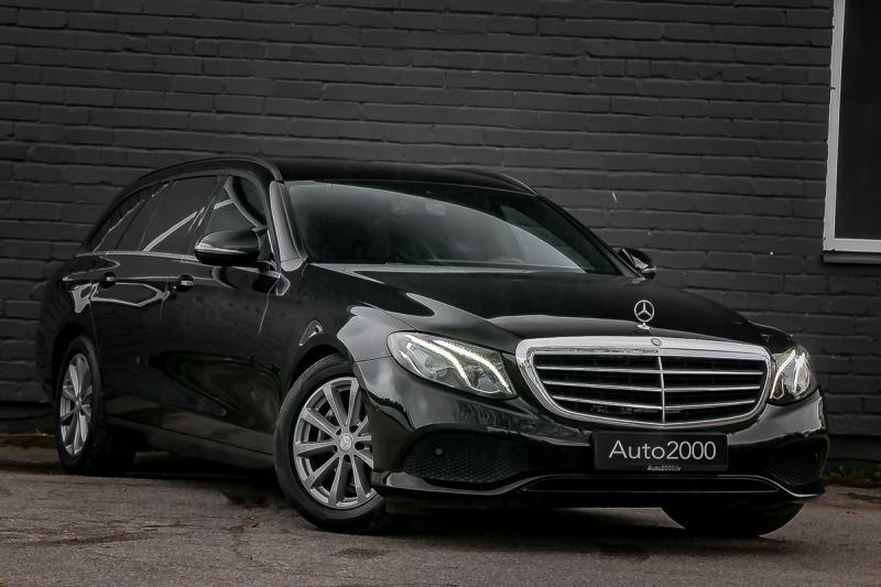 Mercedes - E200 - pic1