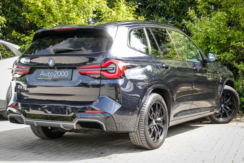 BMW - IX3 - pic6