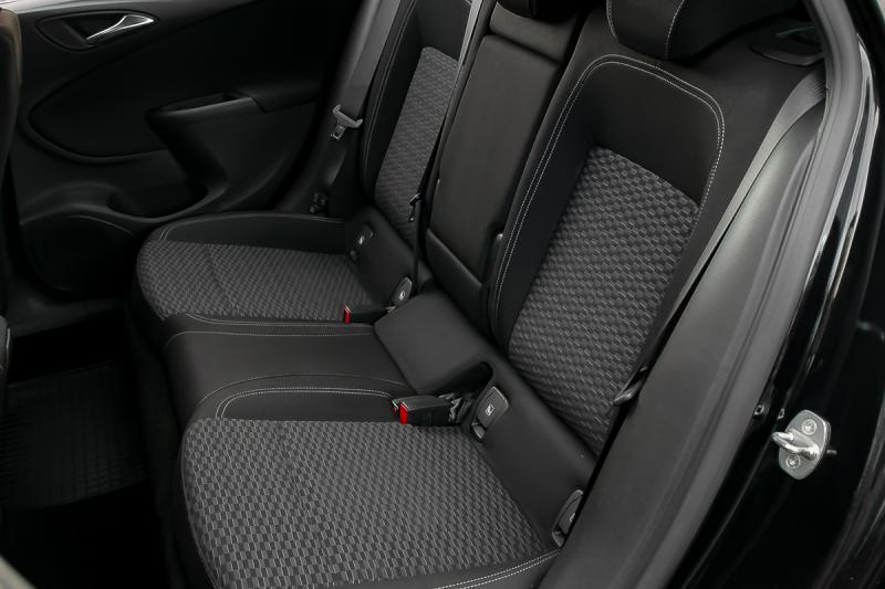 Opel - Astra - pic29