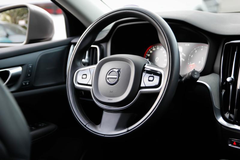 Volvo - V60 CROSS COUNTRY - pic16