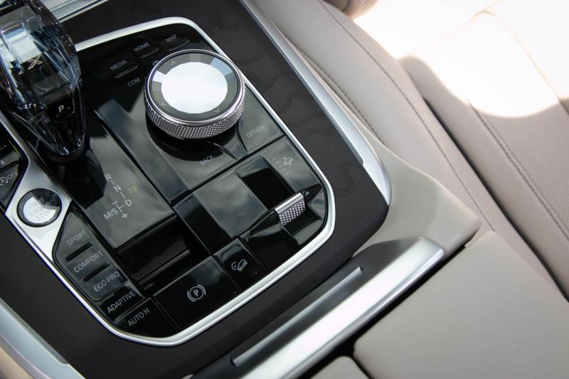 BMW - X7 - pic58
