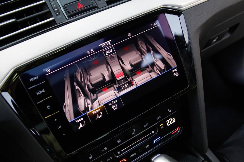 Volkswagen - Passat - pic11