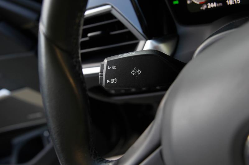 BMW - 330e - pic20