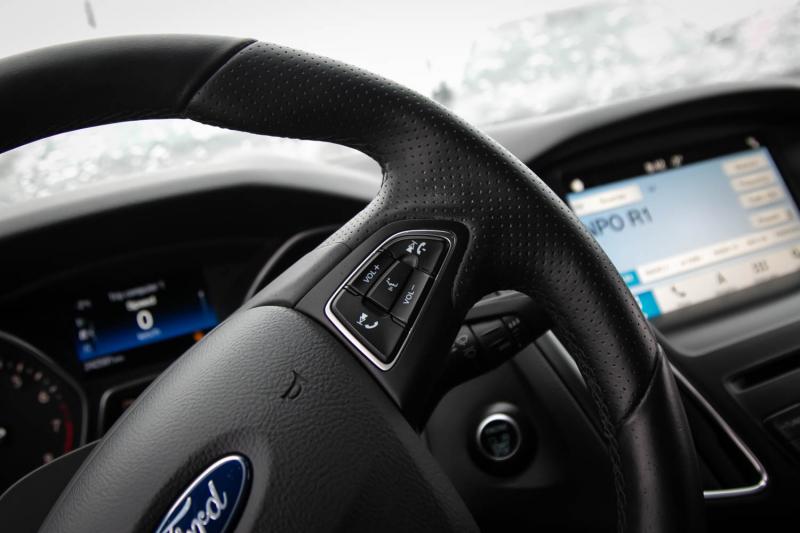 Ford - Focus - pic10