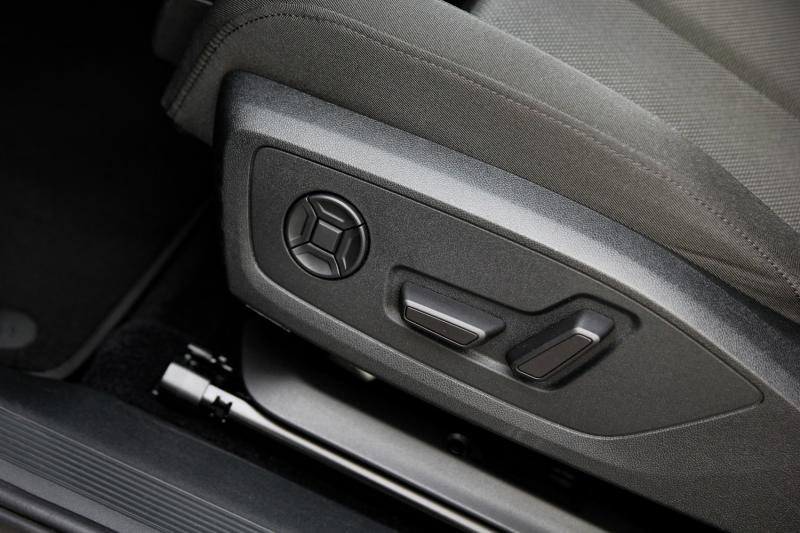 Audi - Q4 - pic17