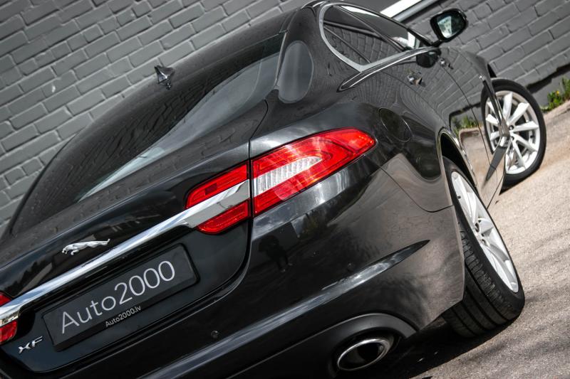 Jaguar - XF - pic11