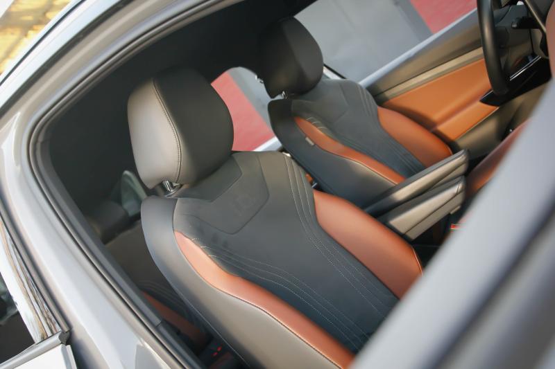 Volkswagen - ID4 - pic12