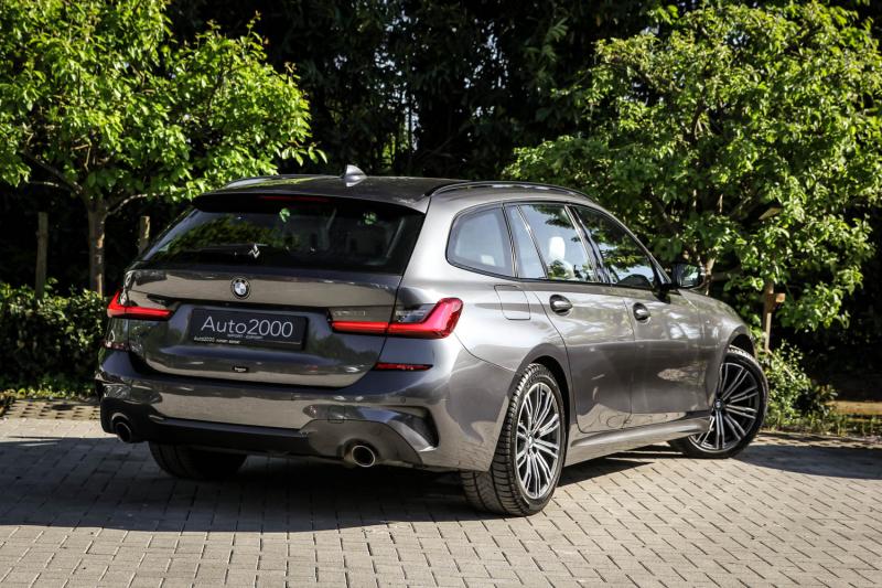 BMW - 320 - pic9