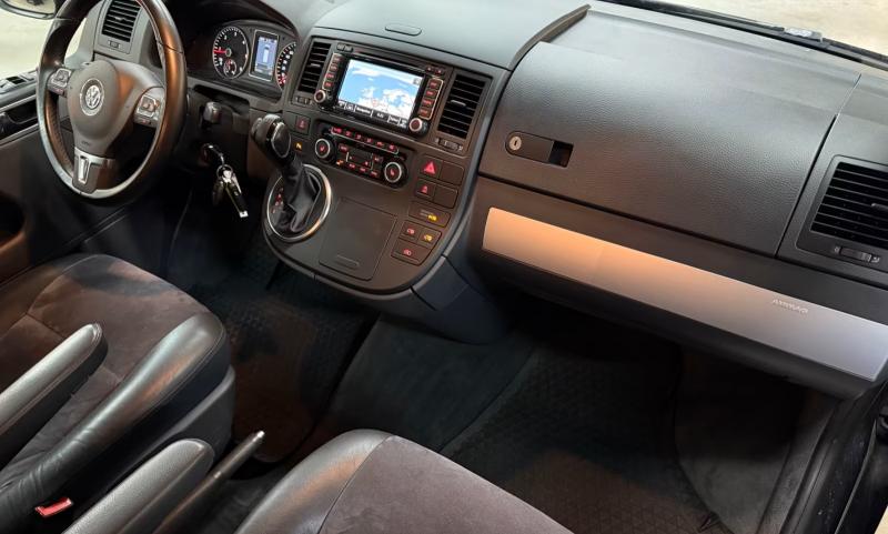 Volkswagen - Multivan - pic6