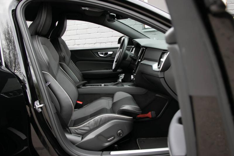 Volvo - S60 - pic27