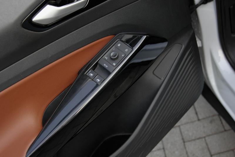 Volkswagen - ID4 - pic24
