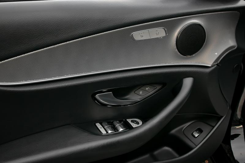 Mercedes - E200 - pic22