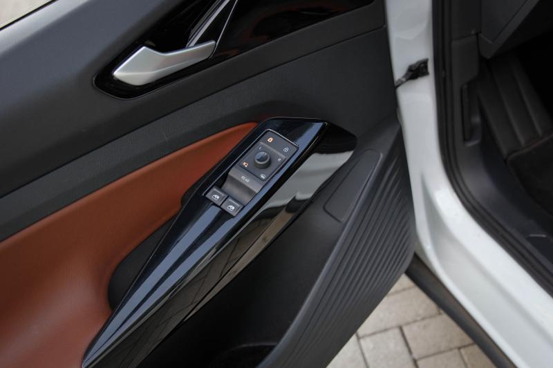 Volkswagen - ID4 - pic31