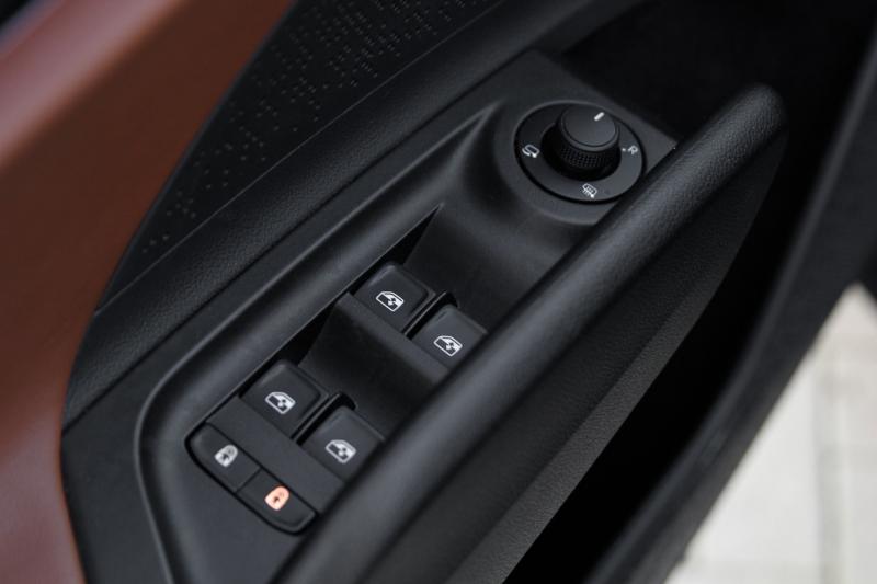 Skoda - Enyaq - pic32