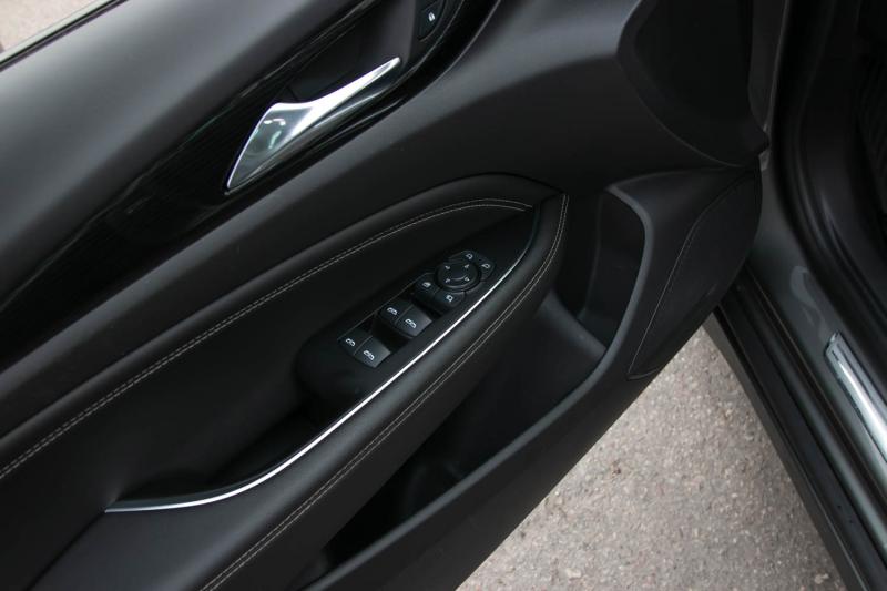 Opel - Insignia - pic37