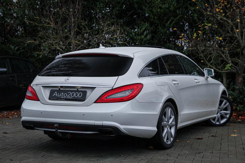 Mercedes - CLS350 AMG - pic4