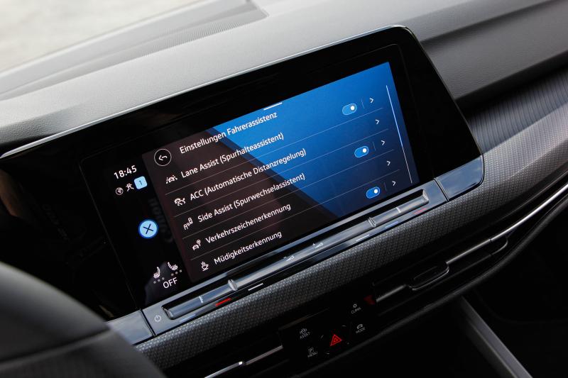 Volkswagen - Golf 8 - pic23