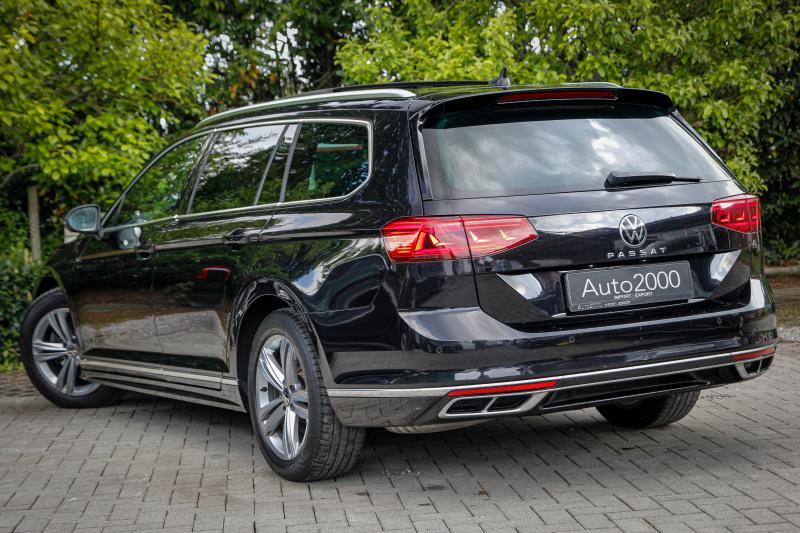 Volkswagen - Passat - pic11
