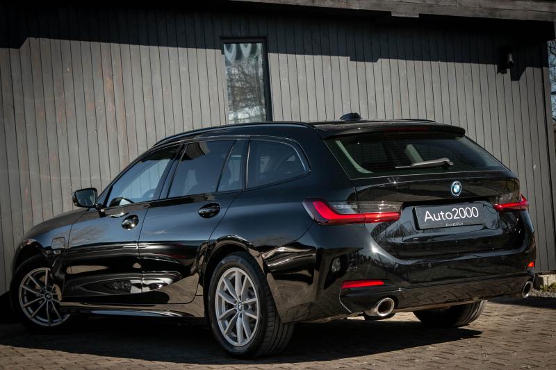BMW - 320 - pic5